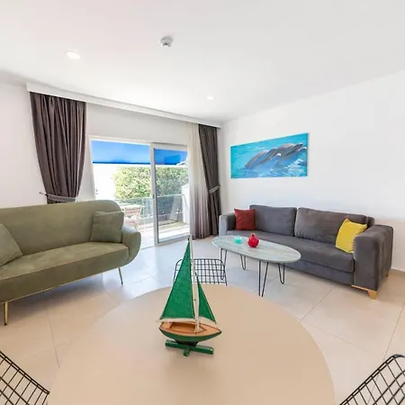 Luminous Seafront With Fascinating Sea View In The Heart Of Apartment Bodrum