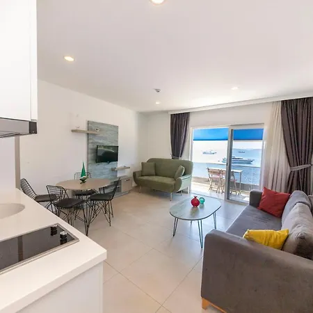 Luminous Seafront With Fascinating Sea View In The Heart Of Bodrum