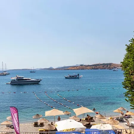 Luminous Seafront With Fascinating Sea View In The Heart Of Apartment Bodrum